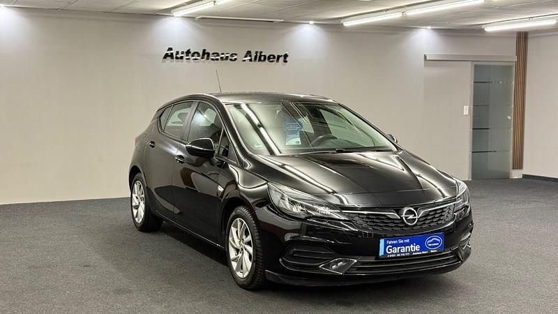 Gebraucht Opel Astra Edition 110 PS (80 kW) 2021 Schwarz Limousine