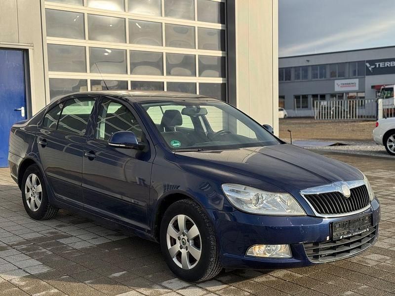 Gebraucht Skoda Octavia Elegance 160 PS (117 kW) 2009 Blau Limousine