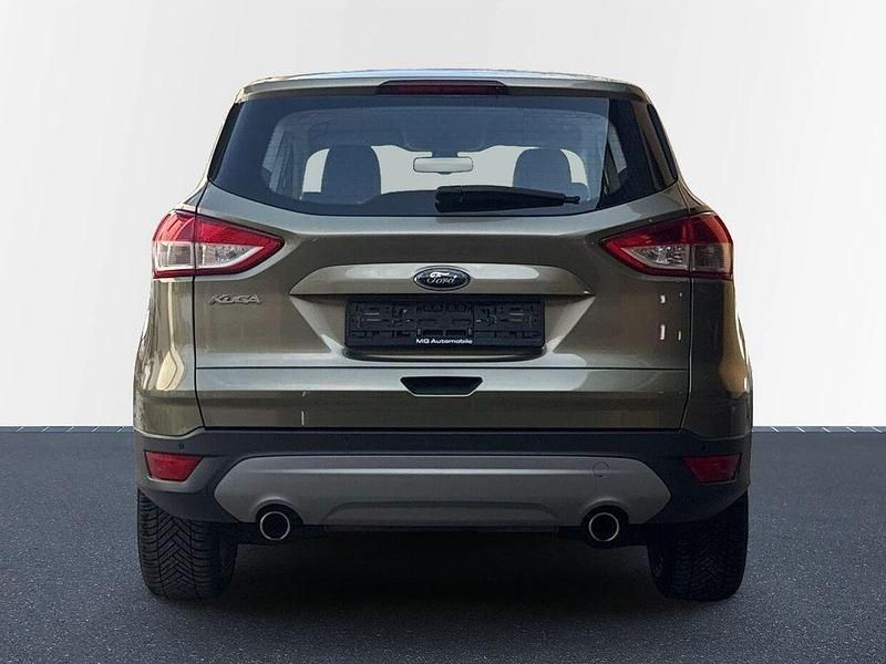 Gebraucht Ford Kuga 140 PS (102 kW) 2014 Grün SUV