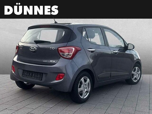 Gebraucht Hyundai i10 Style 87 PS (63 kW) 2013 Grau Kleinwagen
