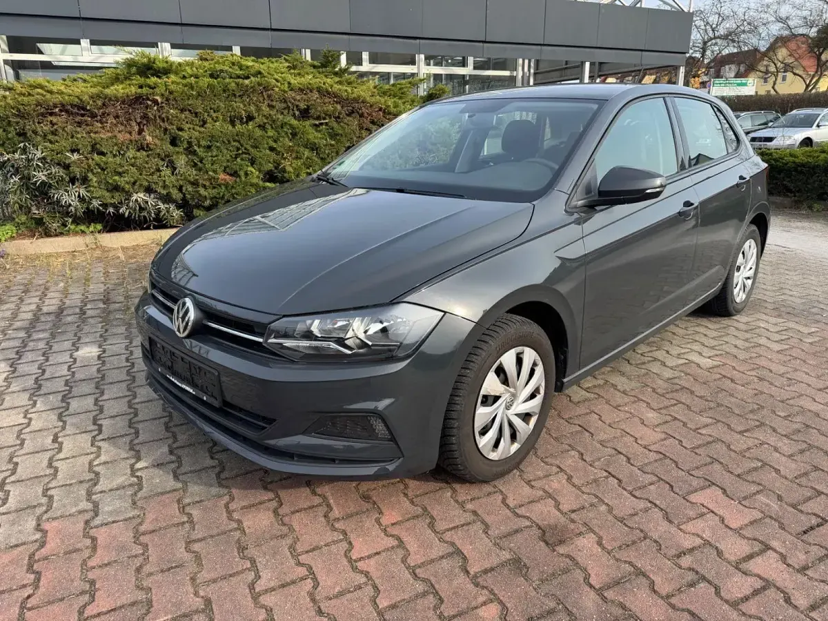 Second-hand VW Polo Comfortline 65 CP (47 kW) 2019 Gri Hatchback