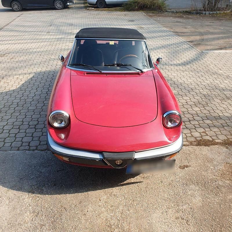 Gebraucht Alfa Romeo Spider 116 PS (85 kW) 1989 Rot Cabrio