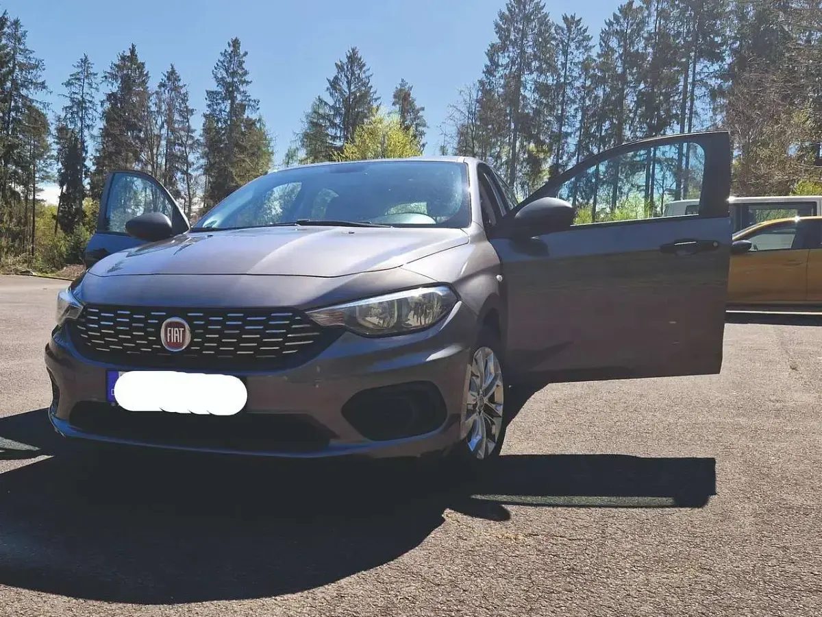 Gebraucht Fiat Tipo Pop 95 PS (69 kW) 2018 Grau Limousine