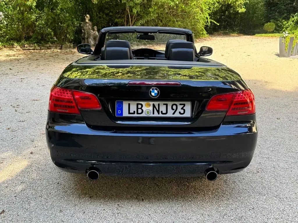 Gebraucht BMW 335 Cabriolet Exclusive 306 PS (225 kW) 2012 Schwarz Cabrio