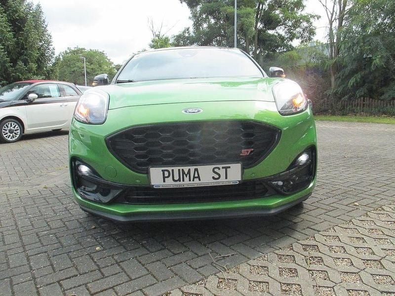 Grün Gebraucht 2021 Ford Puma Gen-E ST Limousine | 18.990 € (Superpreis) - Bild 1/4