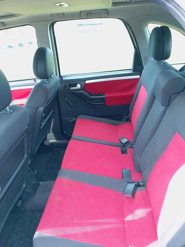 Gebraucht Opel Meriva 125 PS (91 kW) 2003 Silber Van / Kleinbus