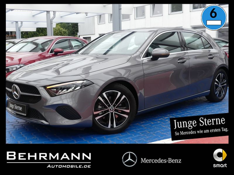 Metalliclack mountaingrau Gebraucht 2023 Mercedes A200 Progressive Limousine | 29.980 € (Fairer Preis) - Bild 1/4