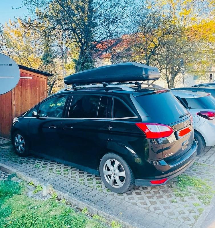 Schwarz Gebraucht 2012 Ford Grand C-Max Van / Kleinbus | 6.500 € (Fairer Preis) - Bild 1/4