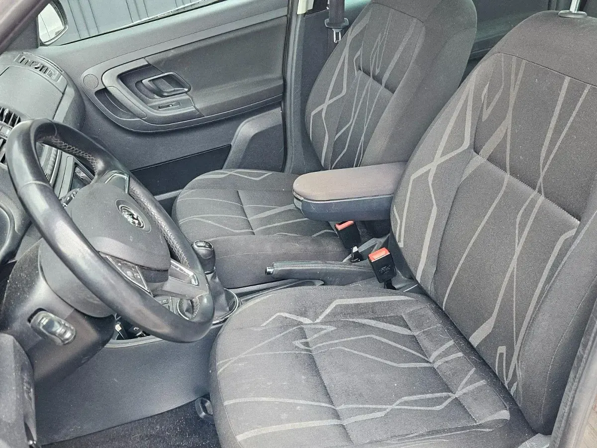 Gebraucht Skoda Roomster Fresh 86 PS (63 kW) 2013 Braun Van / Kleinbus
