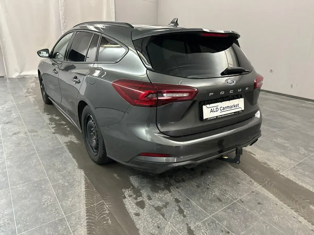 Gebraucht Ford Focus ST-Line X 155 PS (114 kW) 2024 Grau Kombi