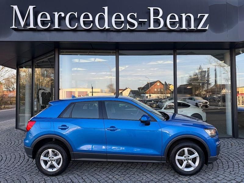 Gebraucht Audi Q2 Ambiente 116 PS (85 kW) 2017 Arablau SUV