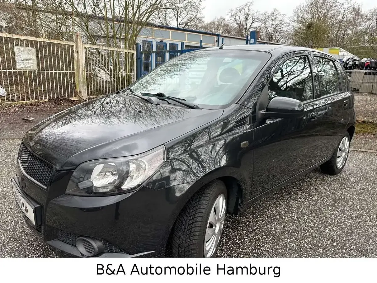Gebraucht Chevrolet Aveo 84 PS (61 kW) 2011 Schwarz Limousine