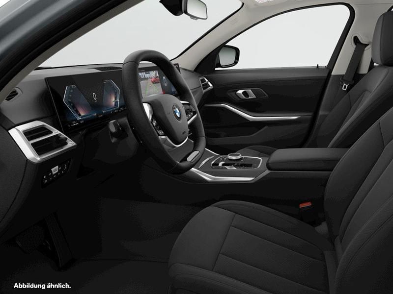 Gebraucht BMW 318 156 PS (114 kW) 2025 Grau Kombi