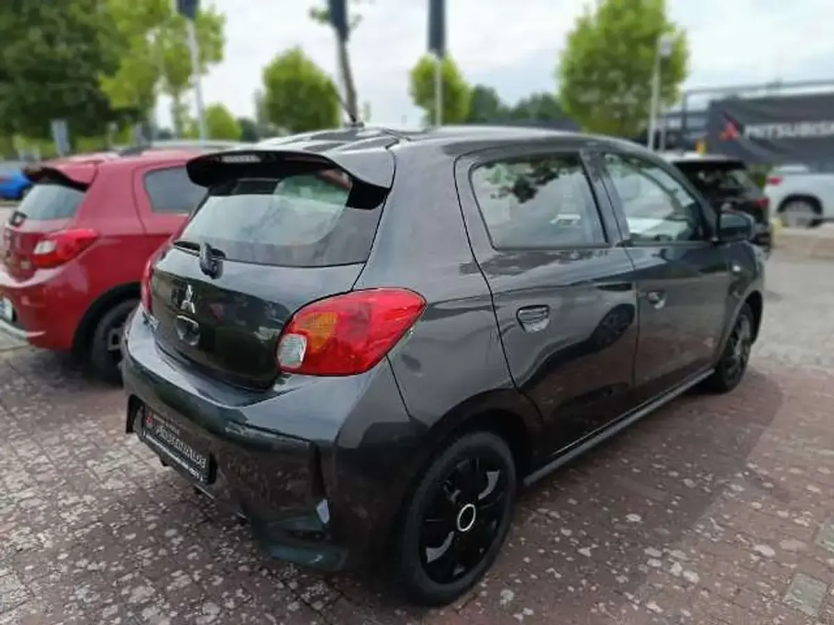 Gebraucht Mitsubishi Space Star Select 71 PS (52 kW) 2024 Basaltgrau Kleinwagen
