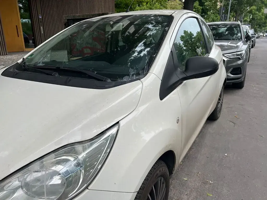 Gebraucht Ford Ka Trend 69 PS (50 kW) 2011 Weiß Kleinwagen