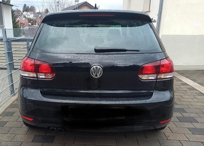 Gebraucht VW Golf R-line 120 PS (88 kW) 2010 Schwarz Coupé