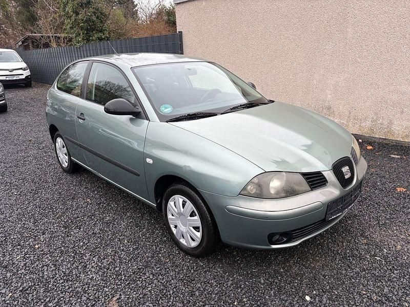 Grün Gebraucht 2002 Seat Ibiza Kleinwagen | 890 € (Guter Preis) - Bild 1/4