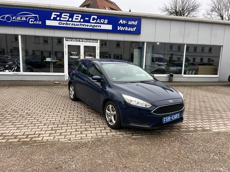 Gebraucht Ford Focus Ambiente 101 PS (74 kW) 2014 Blau Kombi