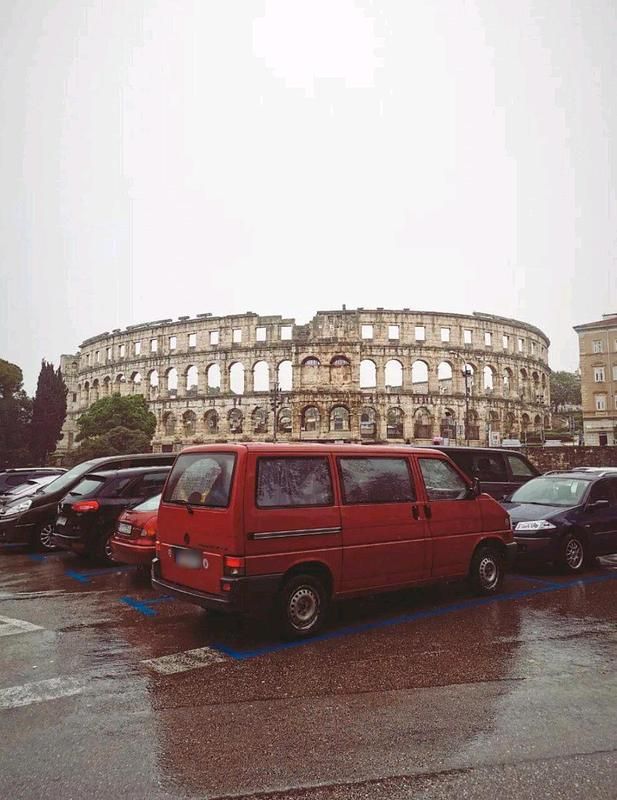 Second-hand VW Transporter 88 CP (64 kW) 1999 Roșu Van