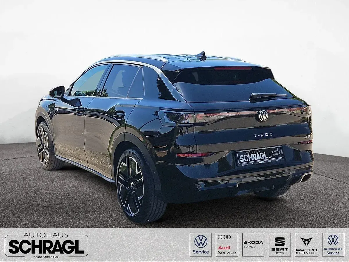 Neu VW T-Roc R-line 150 PS (110 kW) 2026 Grenadillschwarz metallic SUV