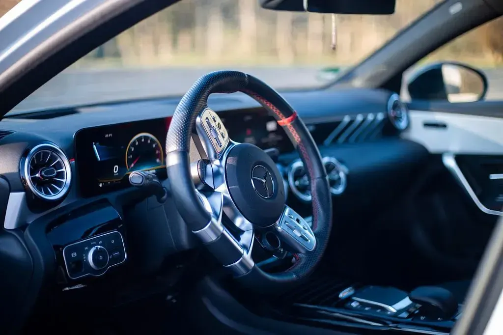 Gebraucht Mercedes A35 AMG AMG 306 PS (225 kW) 2022 Weiß Limousine