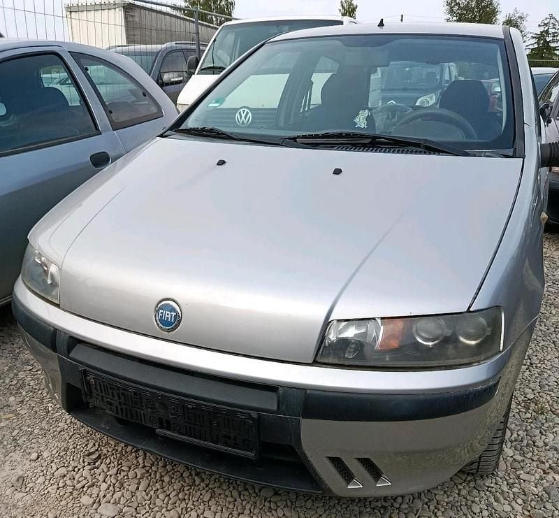 Silber Gebraucht 2001 Fiat Punto Kleinwagen | 390 € (Superpreis) - Bild 1/4