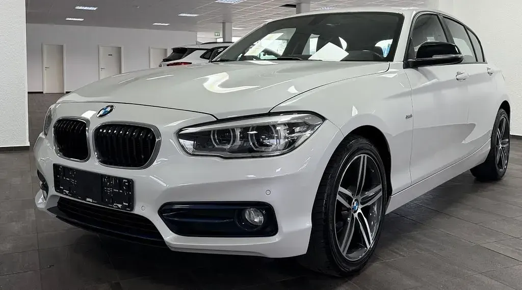 Gebraucht BMW 116 Sport Line 116 PS (85 kW) 2016 Weiß Kleinwagen