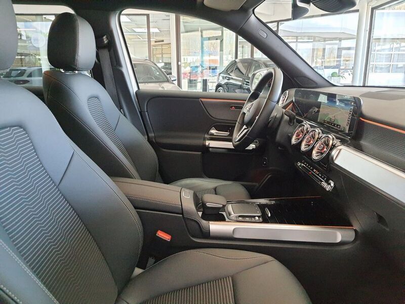 Gebraucht Mercedes EQB250 Night 139 kW (190 PS) 2022 Weiß SUV