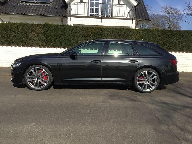 Grau Gebraucht 2020 Audi S6 Ambiente Kombi | 41.450 € (Superpreis) - Bild 1/4