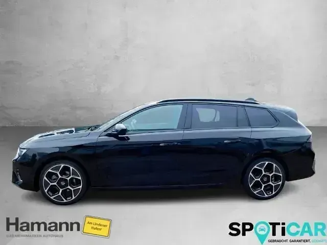 Używany Opel Astra Ultimate 131 KM (96 kW) 2025 Czarny Kombi