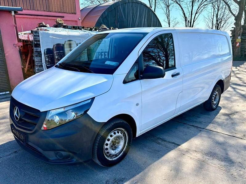 Gebraucht Mercedes Vito 114 PS (83 kW) 2019 Weiß Van