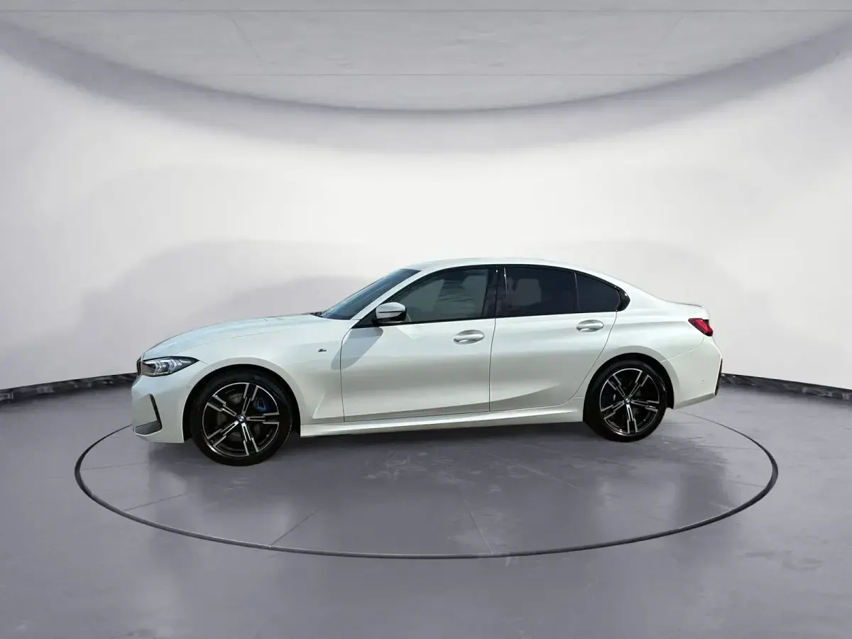 Gebraucht BMW 320 M Sport 184 PS (135 kW) 2025 Limousine