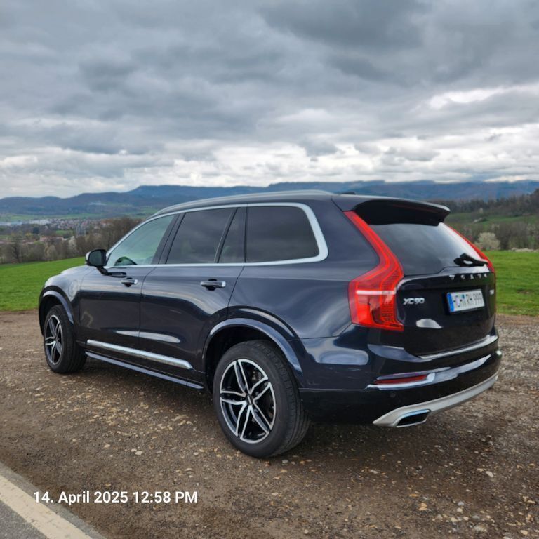 Blau Gebraucht 2019 Volvo XC90 SUV | 36.900 € (Fairer Preis) - Bild 1/4