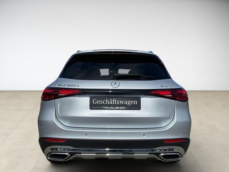 Gebraucht Mercedes GLC200 Avantgarde 163 PS (119 kW) 2025 Silber SUV
