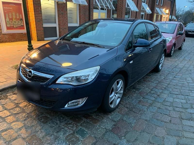 Gebraucht Opel Astra 140 PS (102 kW) 2011 Blau Kombi