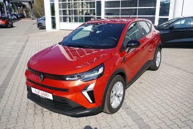 Usado Renault Captur Evolution 158 HP (116 kW) 2024 Vermelho SUV
