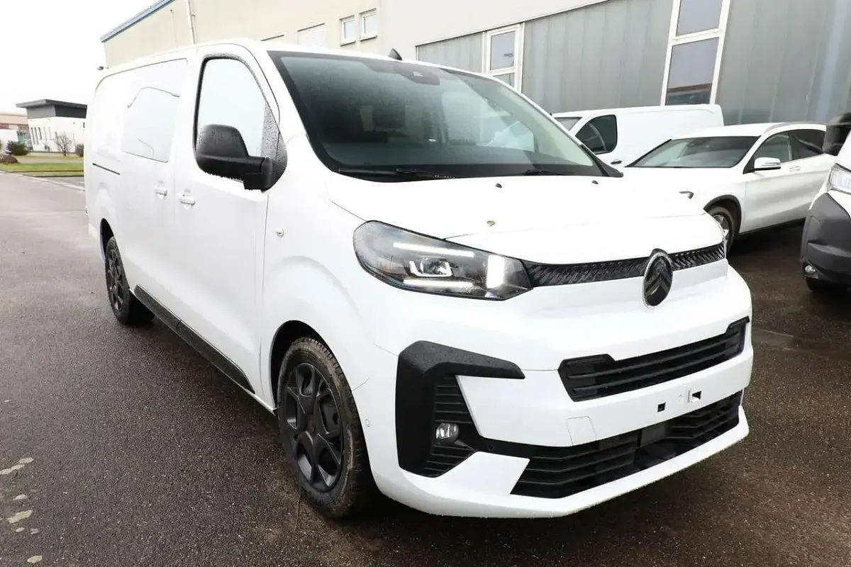 Nowe Citroën Jumpy 144 KM (105 kW) 2025 Biały Minivan