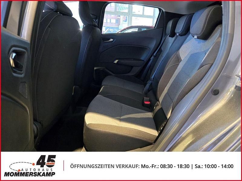 Neu Mitsubishi Colt Plus 91 PS (66 kW) 2025 Weiß Limousine