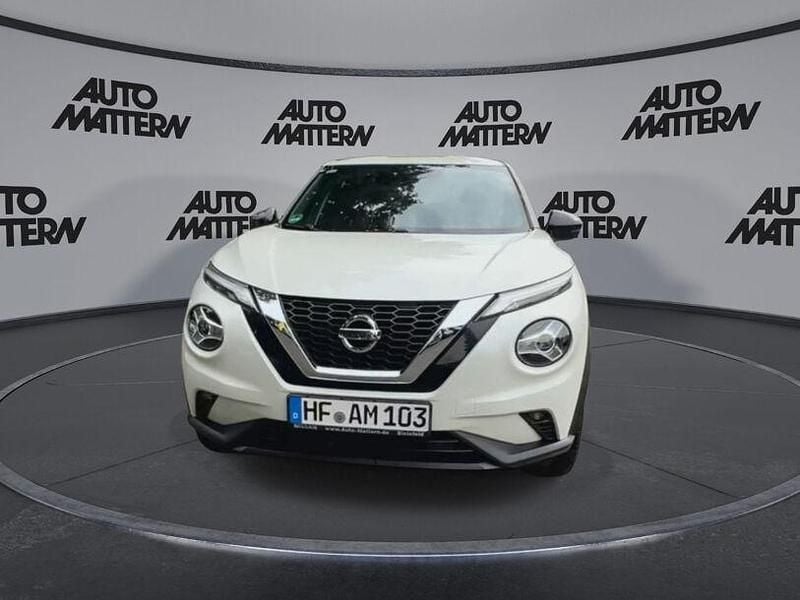Gebraucht Nissan Juke N-Connecta 117 PS (86 kW) 2020 Weiß SUV