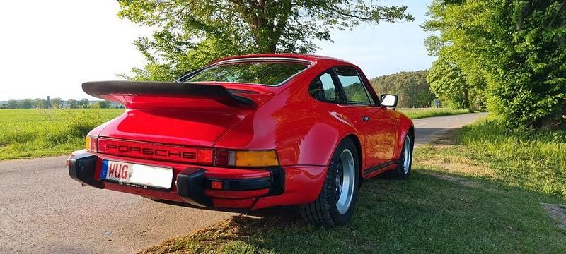 Second-hand Porsche 911 219 CP (161 kW) 1977 Roșu