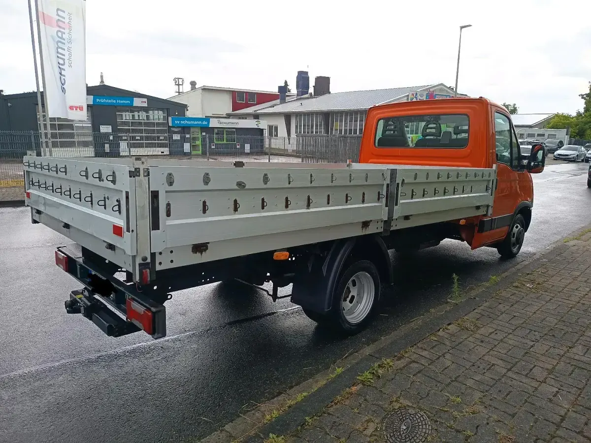 Gebraucht Iveco Daily 126 PS (92 kW) 2012 Orange