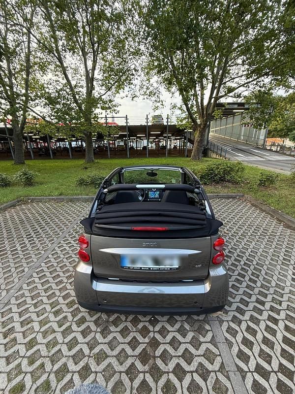 Andere außenfarben Gebraucht 2010 Smart ForTwo Cabrio Cabrio | 5.300 € (Fairer Preis) - Bild 1/4