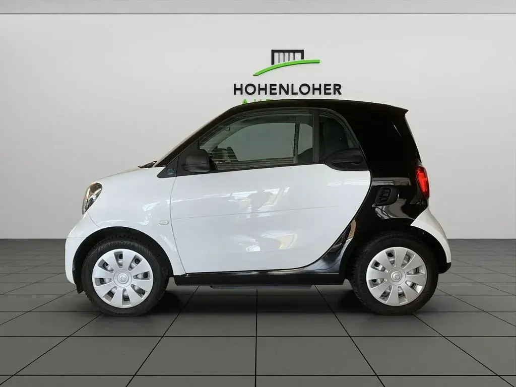 Gebraucht Smart ForTwo Electric Drive 60 kW (82 PS) 2021 Weiß Coupé