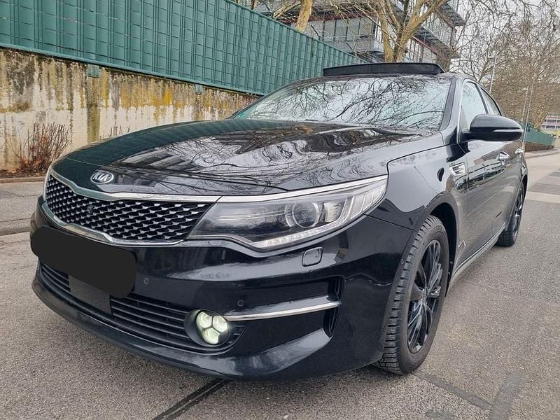 Gebraucht Kia Optima 141 PS (103 kW) 2016 Schwarz Limousine