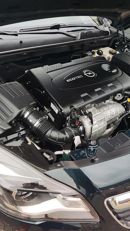 Gebraucht Opel Insignia Business Edition 140 PS (102 kW) 2015 Grün Kombi