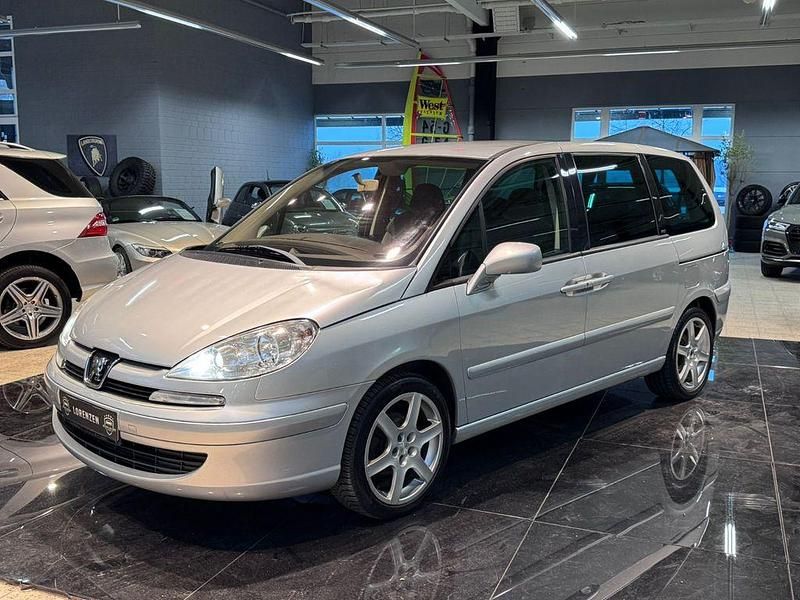 Grau Gebraucht 2007 Peugeot 807 Tendance Van / Kleinbus | 1.895 € - Bild 1/4