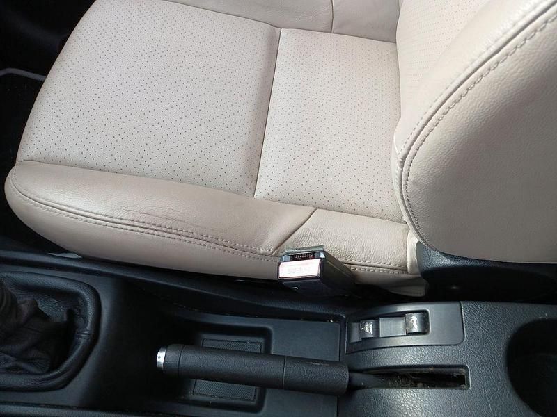 Gebraucht Peugeot 307 120 PS (88 kW) 2010 Beige Cabrio