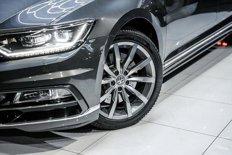 Gebraucht VW Passat R-line 239 PS (175 kW) 2016 Grau Limousine