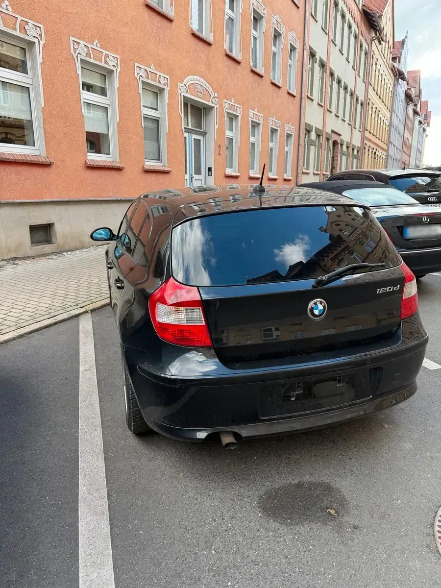 Gebraucht BMW 120 163 PS (119 kW) 2005 Schwarz Kleinwagen