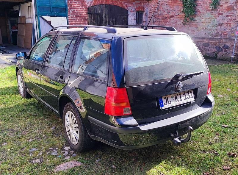 Gebraucht VW Golf IV Edition 105 PS (77 kW) 2003 Schwarz Kombi